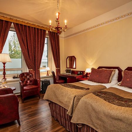 Hotel Astor Вааса Екстериор снимка