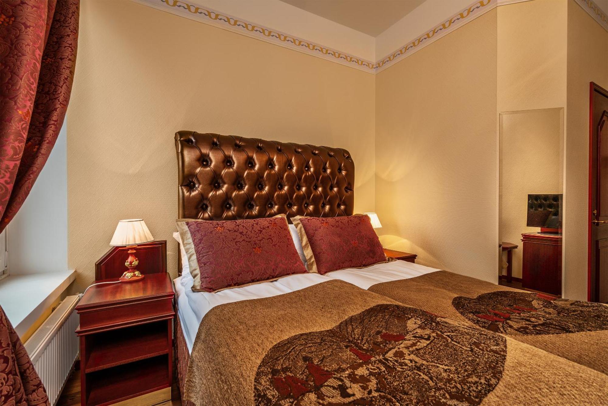 Hotel Astor Вааса Екстериор снимка
