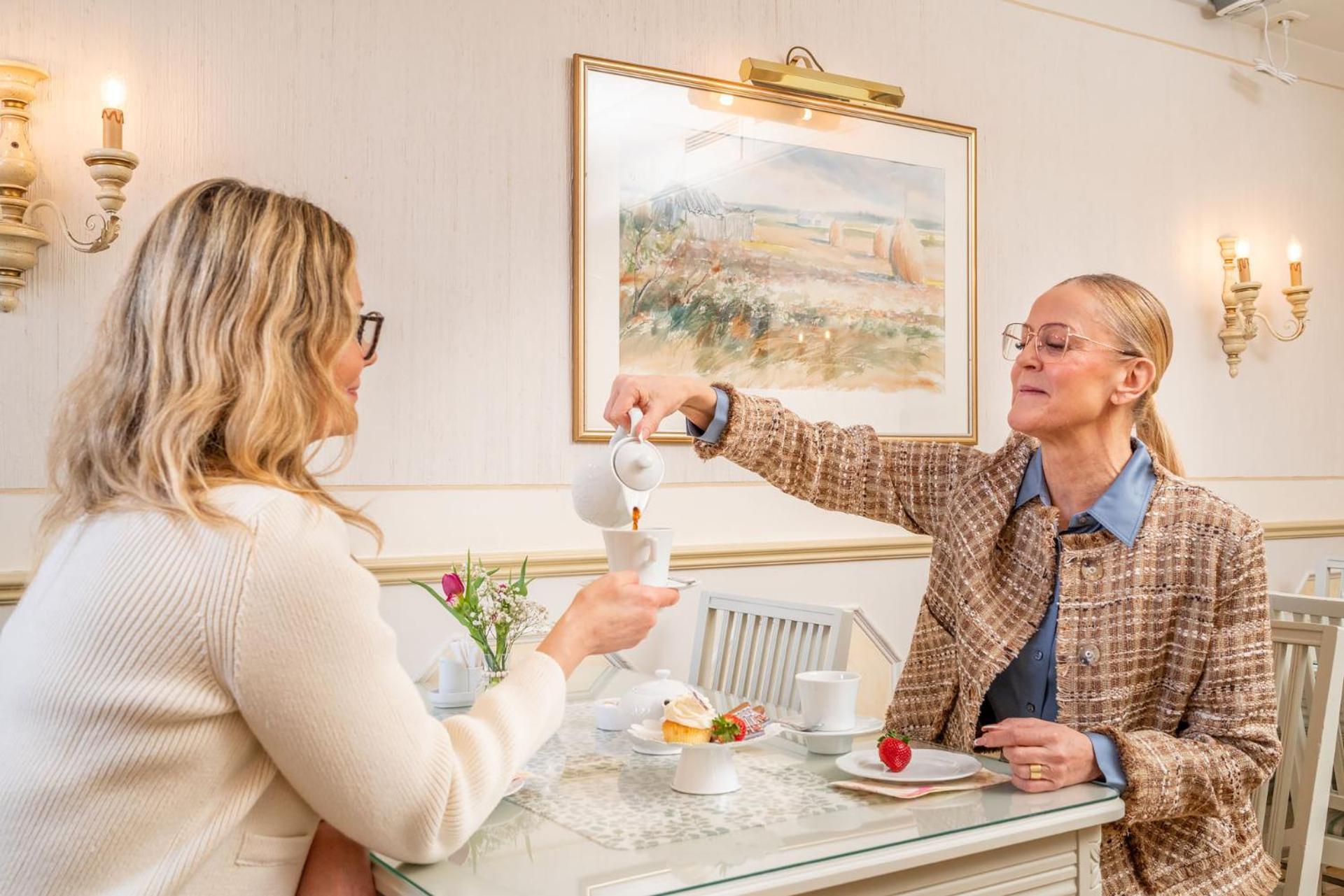 Hotel Astor Вааса Екстериор снимка