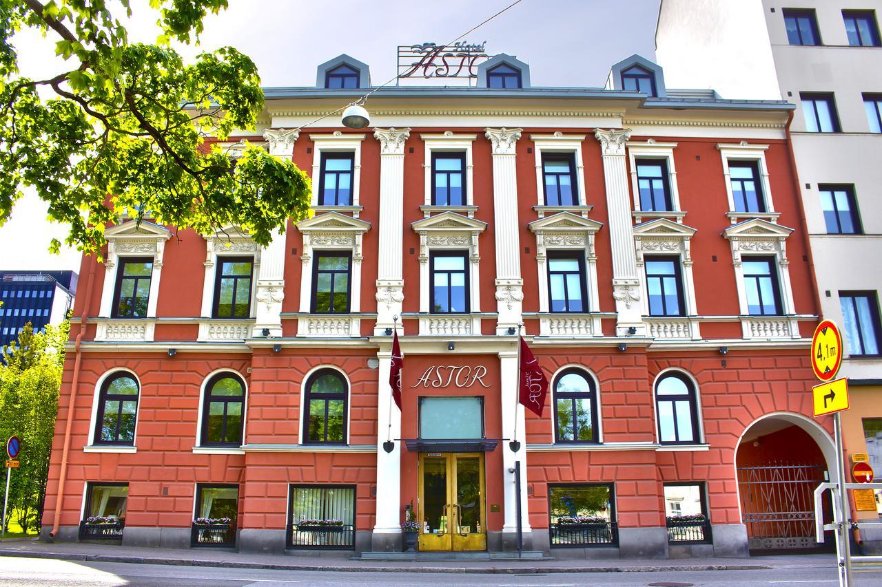 Hotel Astor Вааса Екстериор снимка
