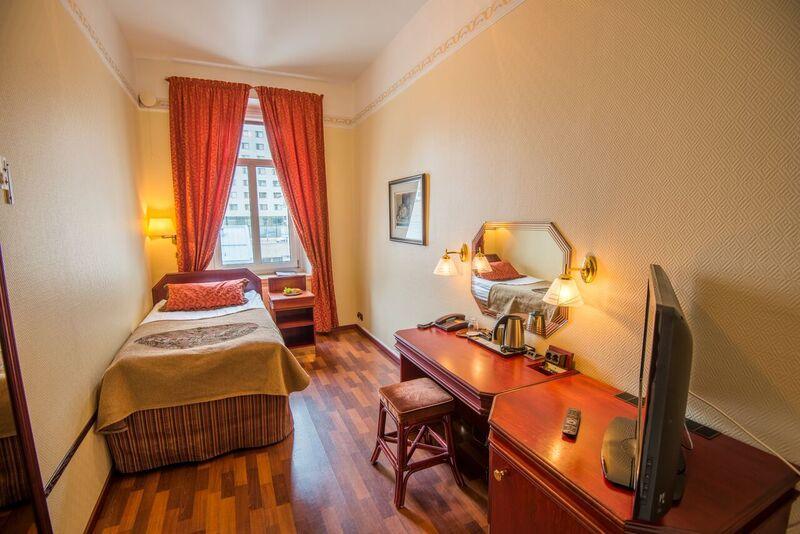 Hotel Astor Вааса Екстериор снимка